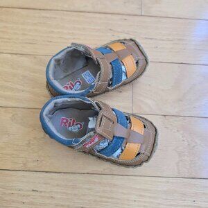 Rilo | brown blue leather strappy close-toe sandals | Toddler 9